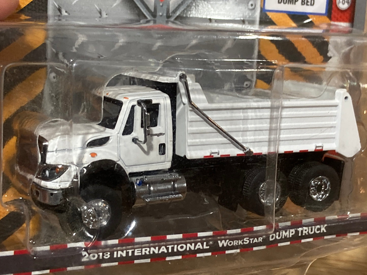 1/64 IH WorkStar Dump Truck White